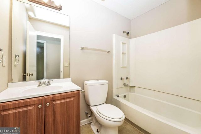 5575 La Fleur Trail, Lithonia, GA 30038