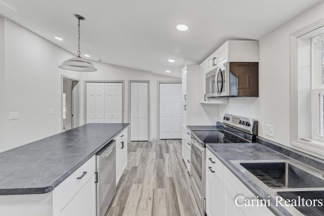 5324 Nadeau Drive, Lee Twp, MI 49450