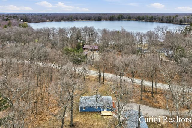 5324 Nadeau Drive, Lee Twp, MI 49450