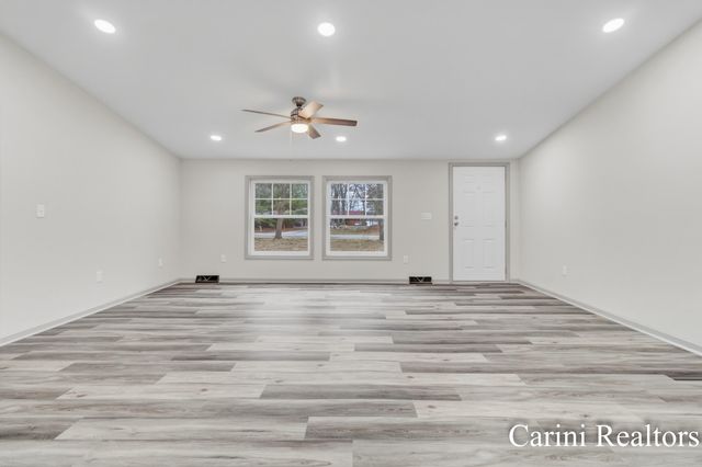 5324 Nadeau Drive, Lee Twp, MI 49450