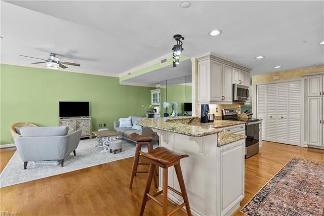 500 Winston Salem Ave Apt 203, Virginia Beach, VA 23451