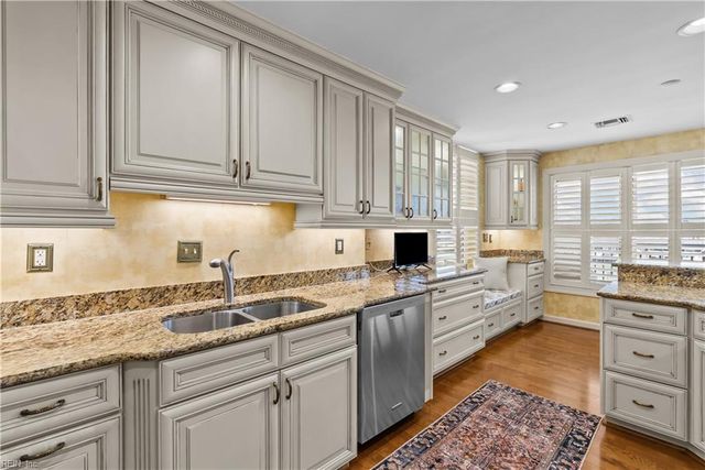 500 Winston Salem Ave Apt 203, Virginia Beach, VA 23451