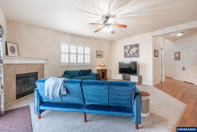 1018 Taurus Lp NE, Keizer, OR 97303