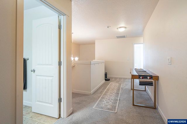 1018 Taurus Lp NE, Keizer, OR 97303