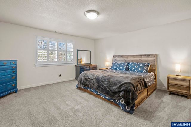 1018 Taurus Lp NE, Keizer, OR 97303