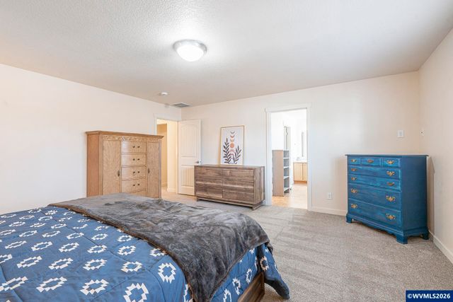 1018 Taurus Lp NE, Keizer, OR 97303