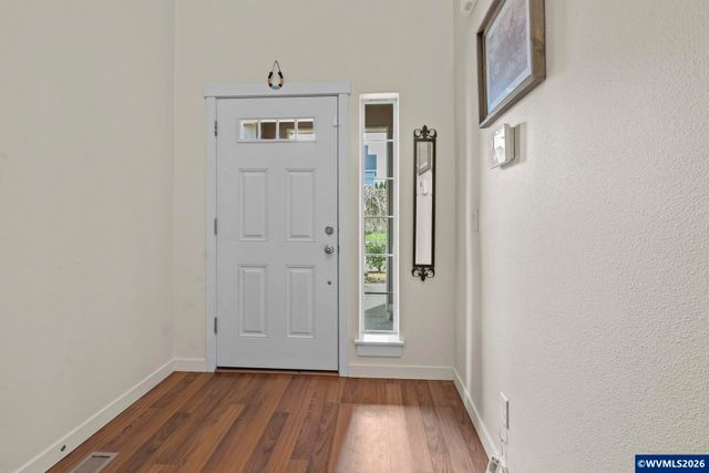 1018 Taurus Lp NE, Keizer, OR 97303