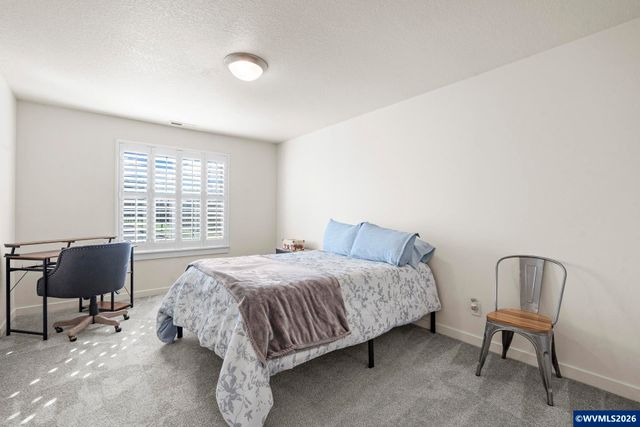 1018 Taurus Lp NE, Keizer, OR 97303