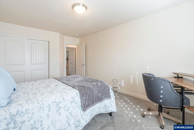 1018 Taurus Lp NE, Keizer, OR 97303