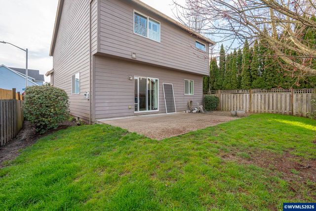 1018 Taurus Lp NE, Keizer, OR 97303