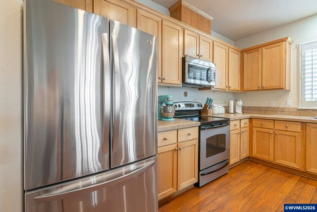 1018 Taurus Lp NE, Keizer, OR 97303