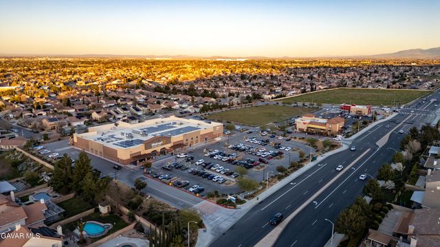 4028 Portola Drive, Palmdale, CA 93551