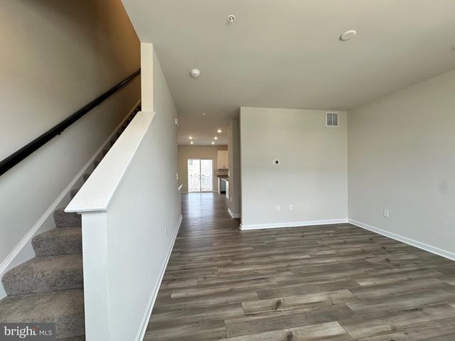 5557 MARKSBURG PL PL, White Plains, MD 20695