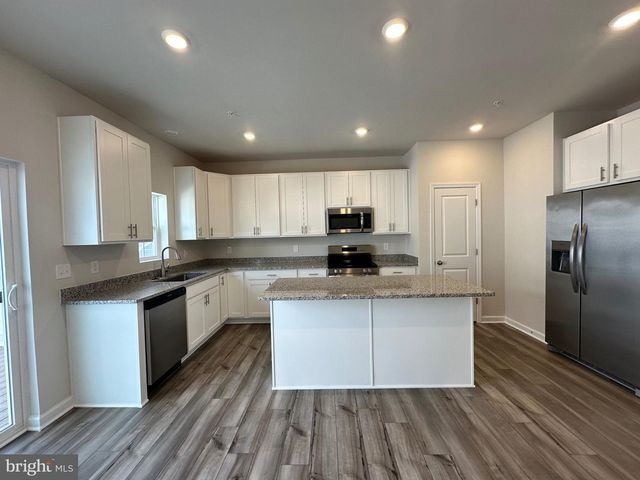 5557 MARKSBURG PL PL, White Plains, MD 20695