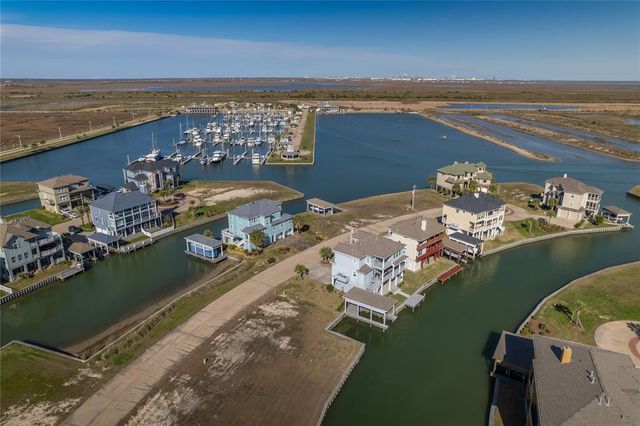 17 Fleming, Hitchcock, TX 77563