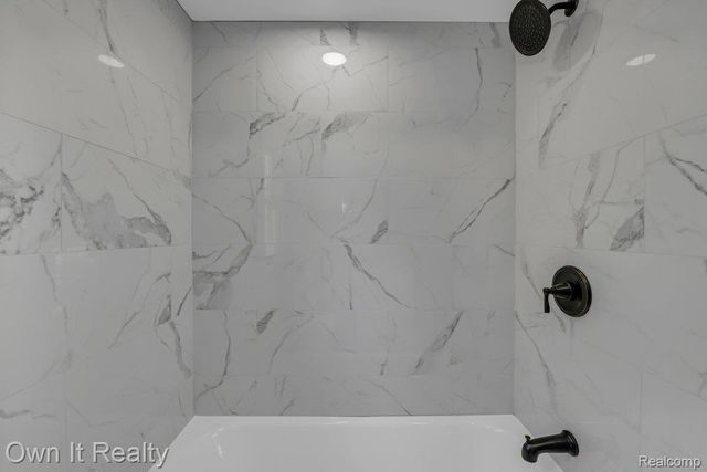 16591 Asbury Park, Detroit, MI 48235