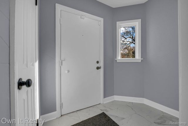 16591 Asbury Park, Detroit, MI 48235