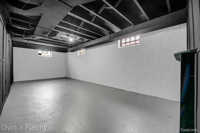 16591 Asbury Park, Detroit, MI 48235