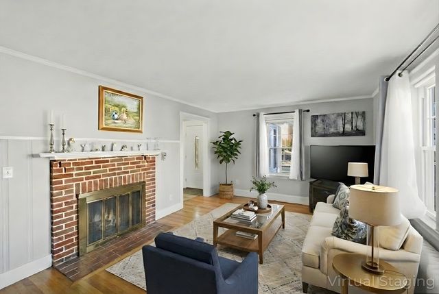 45 Lowell St, Woburn, MA 01801