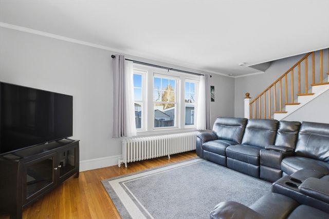 45 Lowell St, Woburn, MA 01801