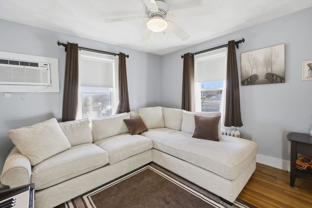 45 Lowell St, Woburn, MA 01801