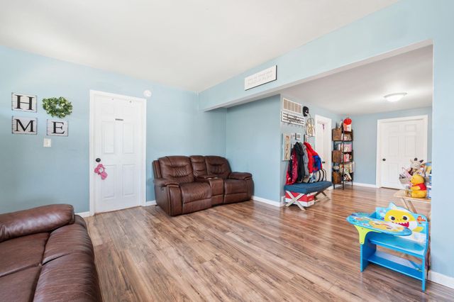 640 E PRESTON AVE, Somerdale, NJ 08083