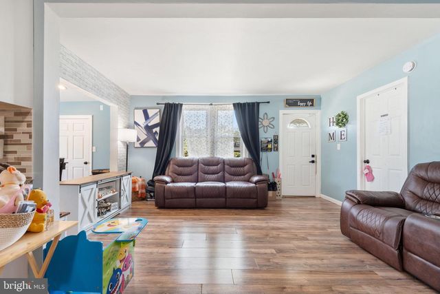 640 E PRESTON AVE, Somerdale, NJ 08083