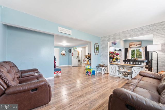 640 E PRESTON AVE, Somerdale, NJ 08083