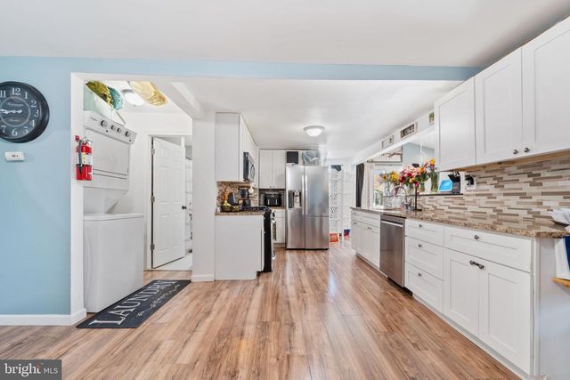640 E PRESTON AVE, Somerdale, NJ 08083