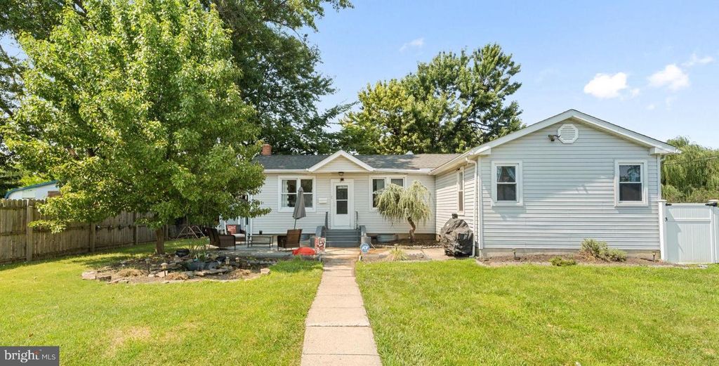 640 E PRESTON AVE, Somerdale, NJ 08083