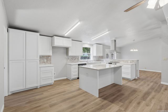 507 Forest Hill St, Canyon Lake, TX 78133