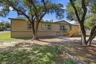 507 Forest Hill St, Canyon Lake, TX 78133