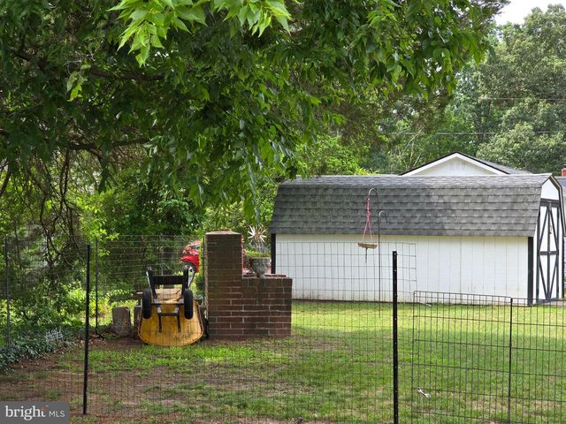 104 CHARLOTTE AVE, Federalsburg, MD 21632