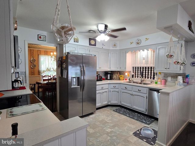 104 CHARLOTTE AVE, Federalsburg, MD 21632