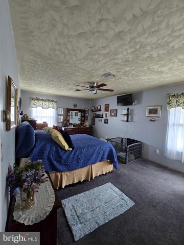 104 CHARLOTTE AVE, Federalsburg, MD 21632