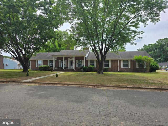 104 CHARLOTTE AVE, Federalsburg, MD 21632