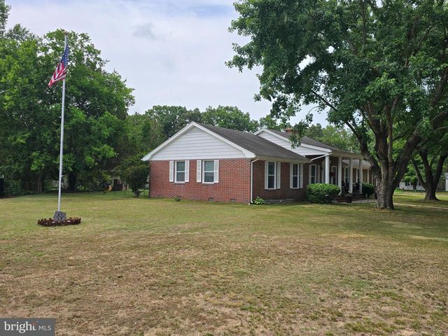 104 CHARLOTTE AVE, Federalsburg, MD 21632