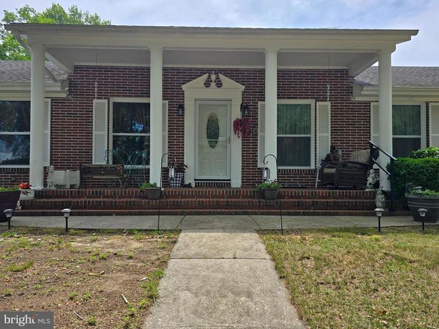 104 CHARLOTTE AVE, Federalsburg, MD 21632