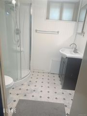 24-32 23rd st 1B, Astoria, NY 11102