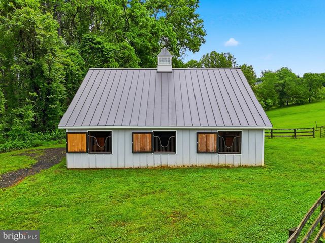 7724 CANNONBALL GATE RD, Warrenton, VA 20186
