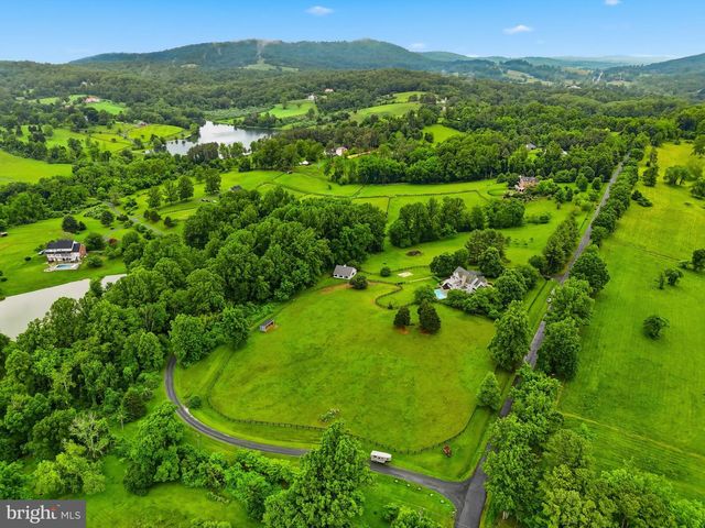 7724 CANNONBALL GATE RD, Warrenton, VA 20186
