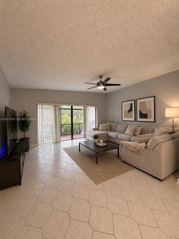 301 N Pine Island Road 220, Plantation, FL 33324