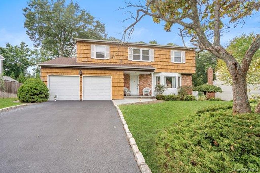 14 Format Lane, Smithtown, NY 11787 — photo 2