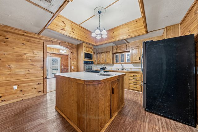 700 Harrel Avenue, Bynum, TX 76631