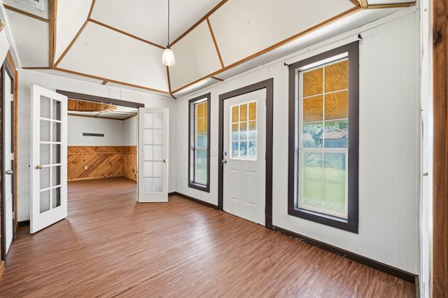 700 Harrel Avenue, Bynum, TX 76631