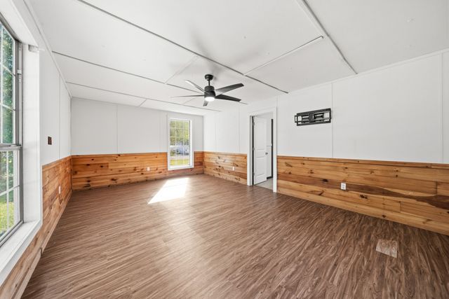 700 Harrel Avenue, Bynum, TX 76631