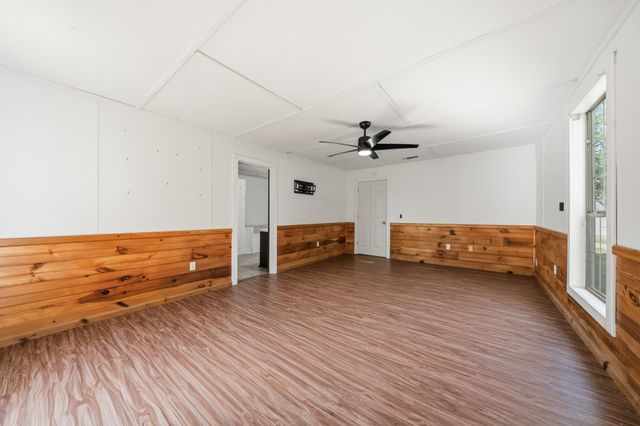 700 Harrel Avenue, Bynum, TX 76631