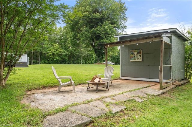 196 Lineback Road, Mount Airy, NC 27030