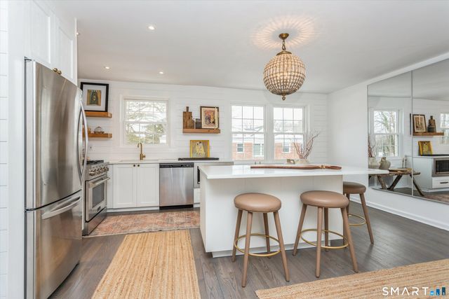 165 Putnam Park, Greenwich, CT 06830