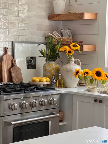 165 Putnam Park, Greenwich, CT 06830